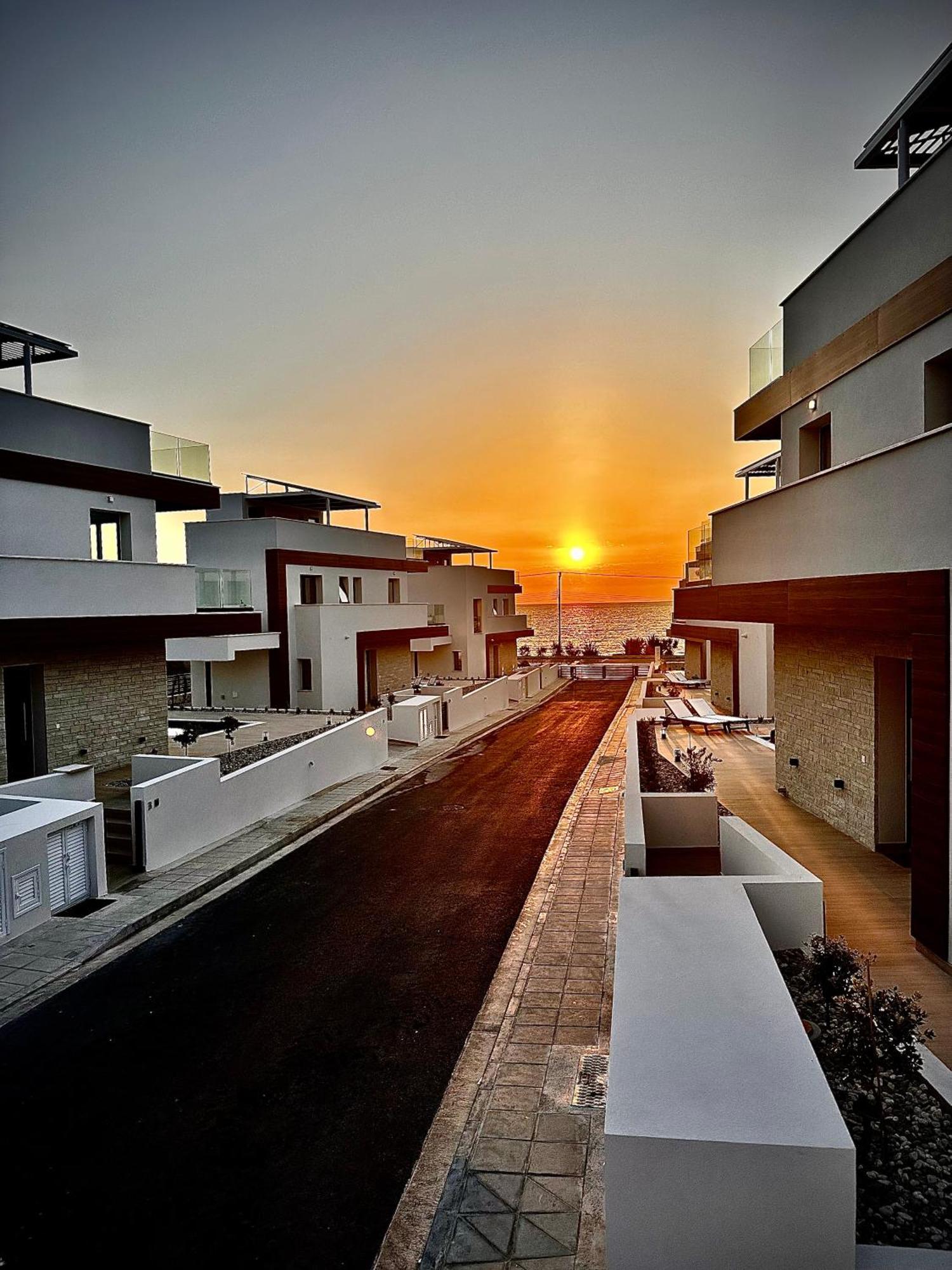 Santa Barbara Seafront Villas W Jacuzzi Pool Paphos Luaran gambar